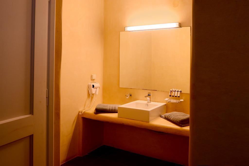 Rizes Hotel Livadakia ภายนอก รูปภาพ